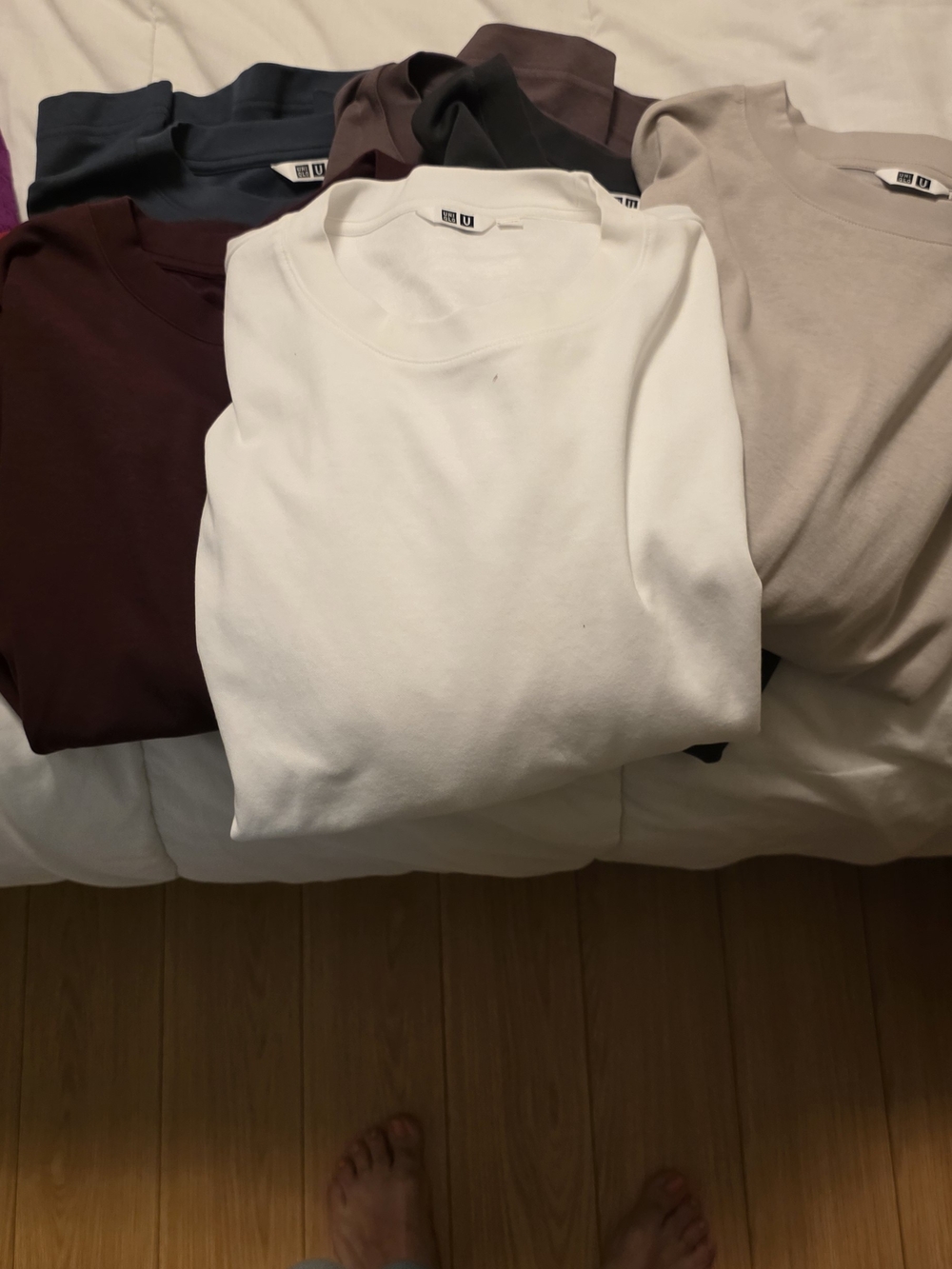 UNIQLO AiRism MENS T-SHIRTS
